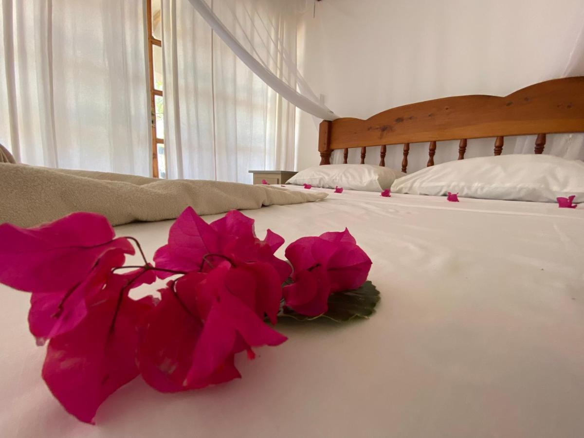 Silver Rock Hotel Malindi Extérieur photo