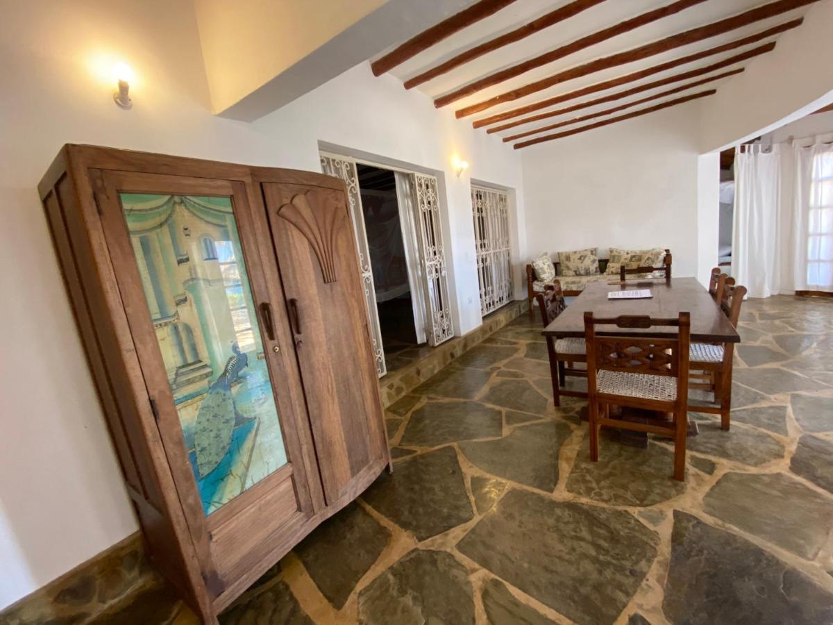 Silver Rock Hotel Malindi Extérieur photo