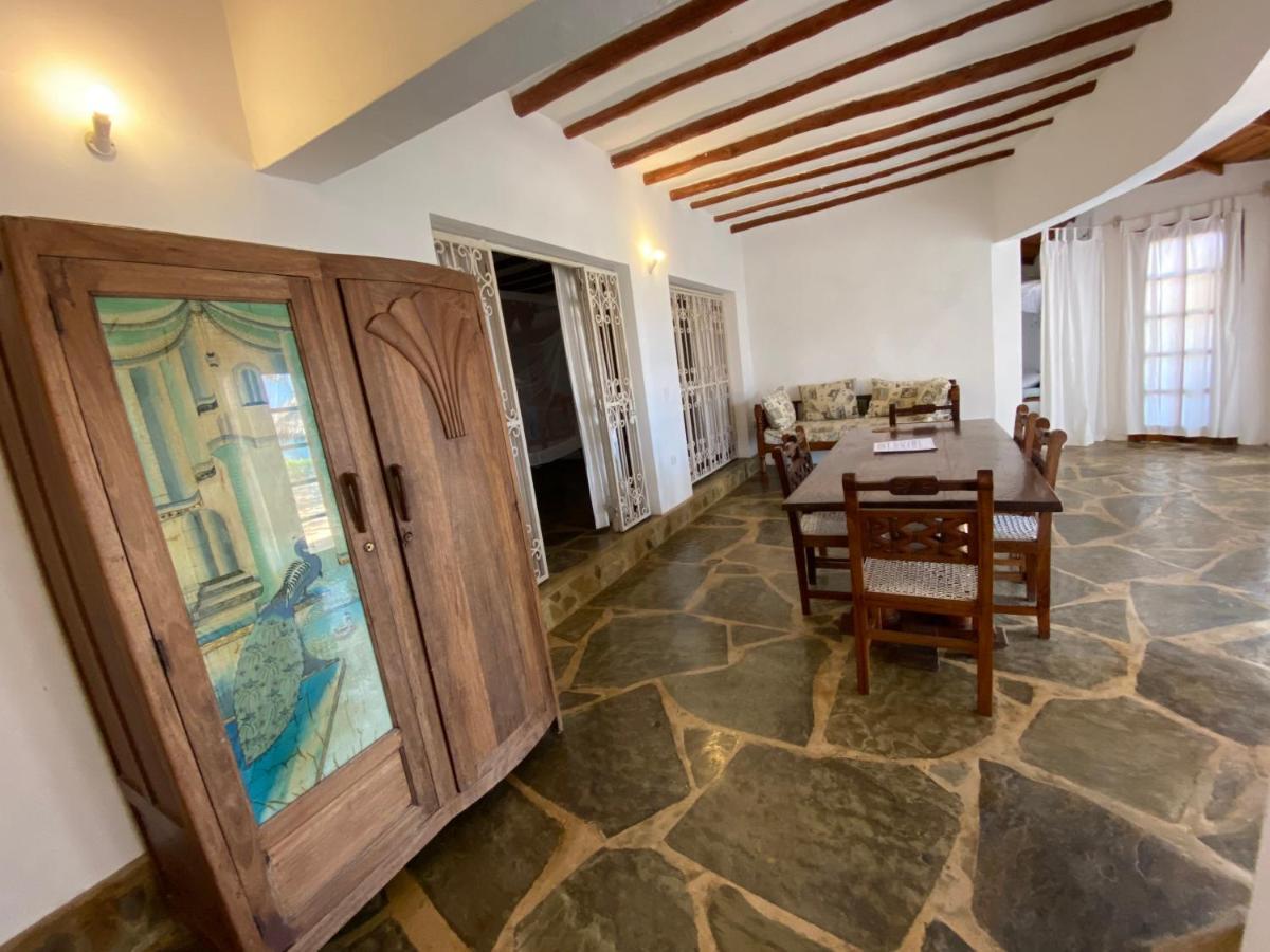 Silver Rock Hotel Malindi Extérieur photo
