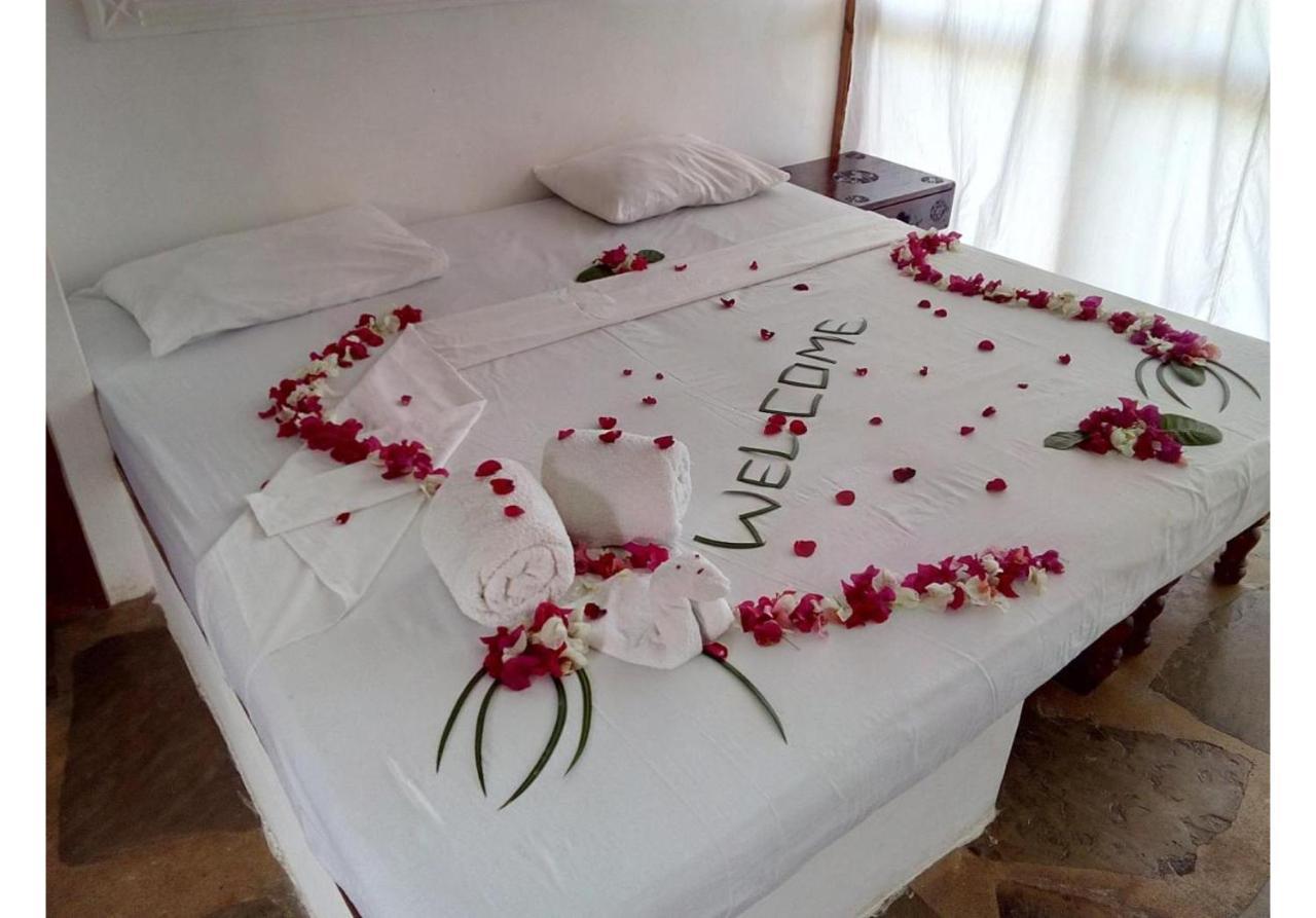 Silver Rock Hotel Malindi Extérieur photo