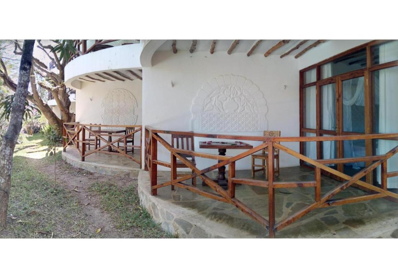 Silver Rock Hotel Malindi Extérieur photo